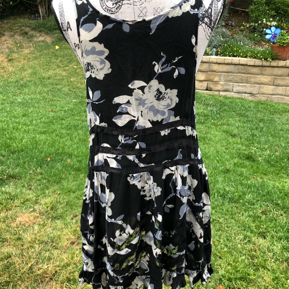 FREE PEOPLE DRESS !!! 🖤🖤🖤🖤 - Picture 4 of 5